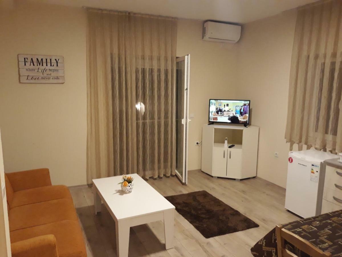Vila & Apartments Matea Gevgelija Ngoại thất bức ảnh
